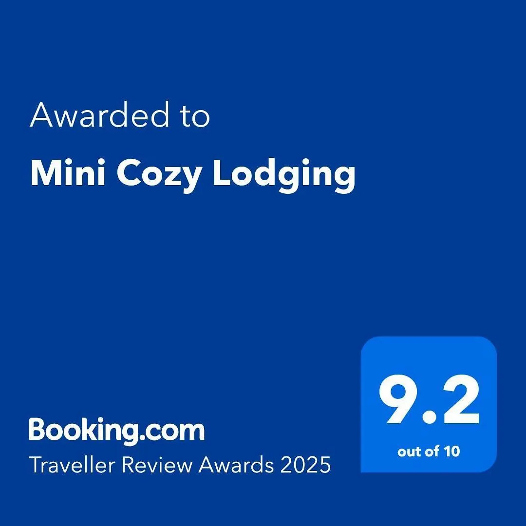 Whitehouse Mini Cozy Lodging בית נופש